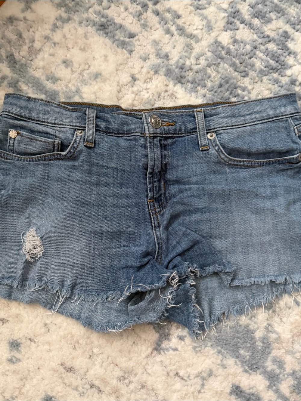 Distressed Jean short bundle - Picture 7 of 10
